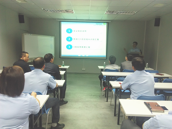正睿咨詢專家老師主導(dǎo)召開天行健管理升級周例會(huì)