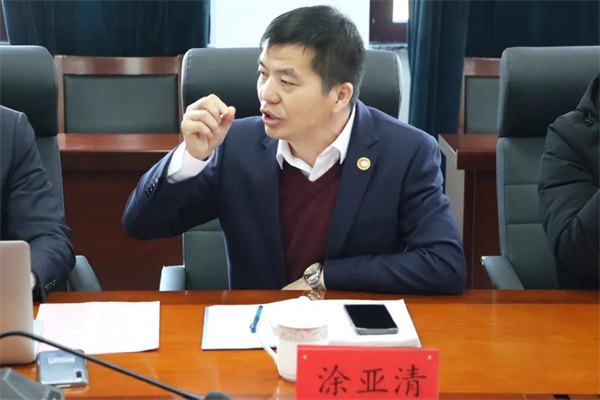 廣東正睿企業(yè)管理研究院項(xiàng)目總監(jiān)涂亞清老師致辭 廣東正睿企業(yè)管理研究院項(xiàng)目總監(jiān)涂亞清老師致辭