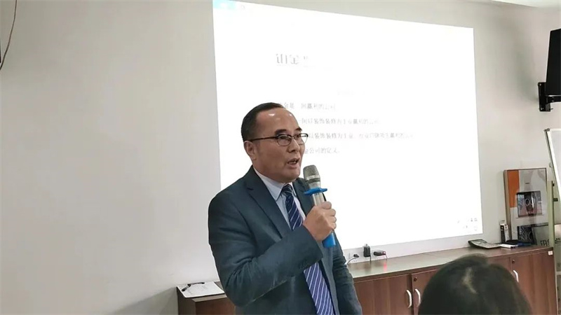 鉑金裝飾董事長林緒福先生致辭 鉑金裝飾董事長林緒福先生致辭