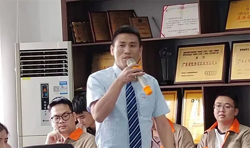鉑金裝飾副總經理陳俊先生致辭 鉑金裝飾副總經理陳俊先生致辭