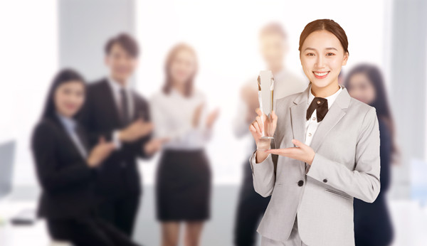 深入了解行業(yè)趨勢,優(yōu)化企業(yè)戰(zhàn)略決策 深入了解行業(yè)趨勢,優(yōu)化企業(yè)戰(zhàn)略決策