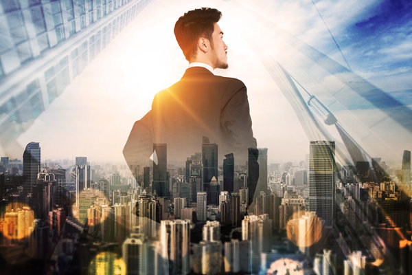 轉(zhuǎn)變戰(zhàn)略思維，適應(yīng)市場(chǎng)變化，推動(dòng)企業(yè)發(fā)展