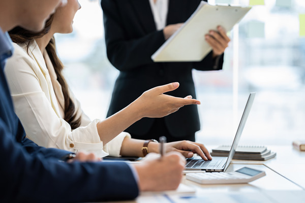 引領行業未來趨勢,打造集團管控的智能化創新標桿 引領行業未來趨勢,打造集團管控的智能化創新標桿