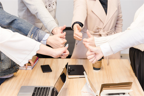 人力資源與業務戰略融合,推動企業持續發展與創新 人力資源與業務戰略融合,推動企業持續發展與創新