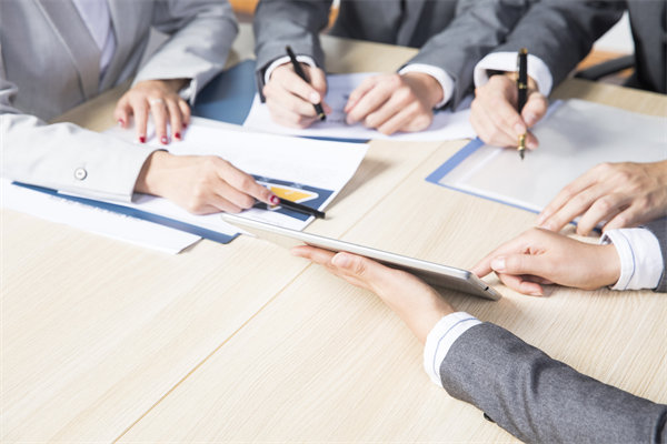 企業戰略與文化建設相結合,打造獨具特色的發展模式 企業戰略與文化建設相結合,打造獨具特色的發展模式