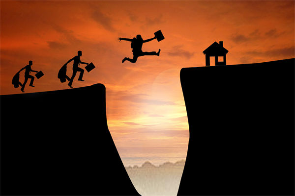 如何通過人力資源策略實現企業(yè)員工潛能最大化？