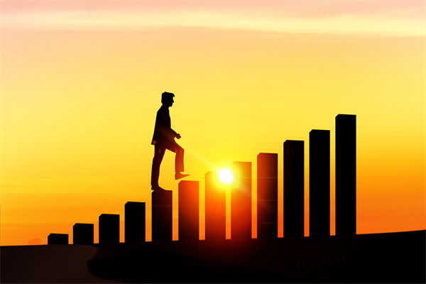 如何通過人力資源策略實現企業員工潛能最大化？