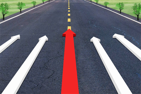 市場競爭白熱化，企業(yè)戰(zhàn)略管理如何構(gòu)建差異化優(yōu)勢？