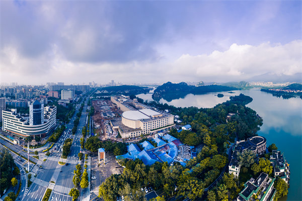 企業(yè)陷戰(zhàn)略迷茫難尋增長路，肇慶戰(zhàn)略咨詢公司能指明方向嗎？