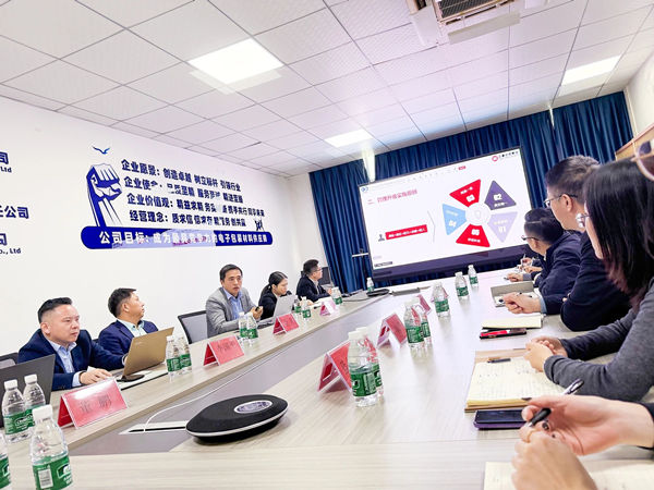 正睿項目組老師致辭